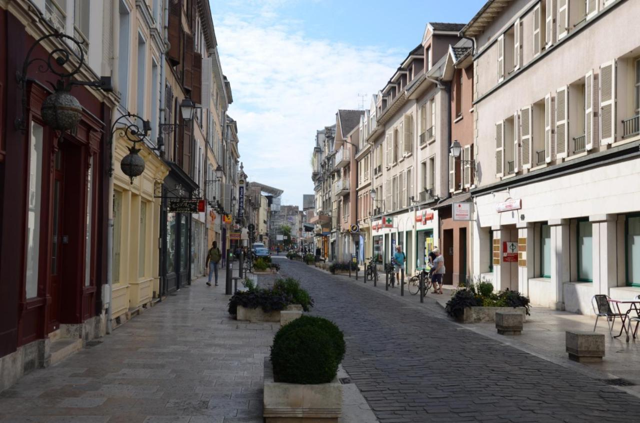 Le Langevin - Appartement Troyes Centre Luaran gambar